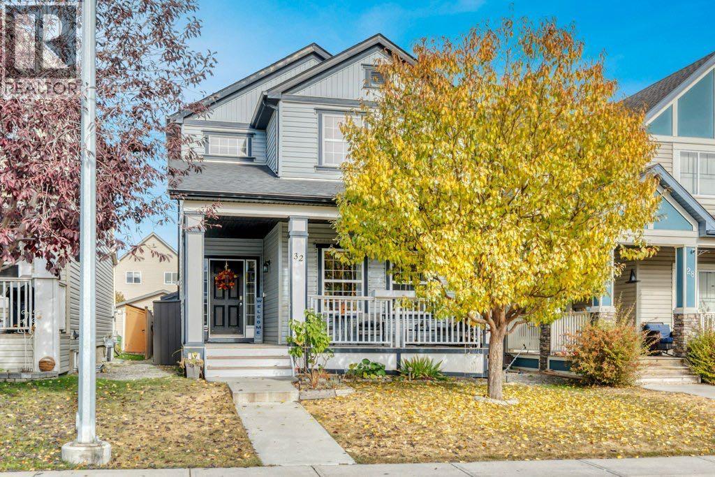 32 Copperpond Heights Se, Calgary