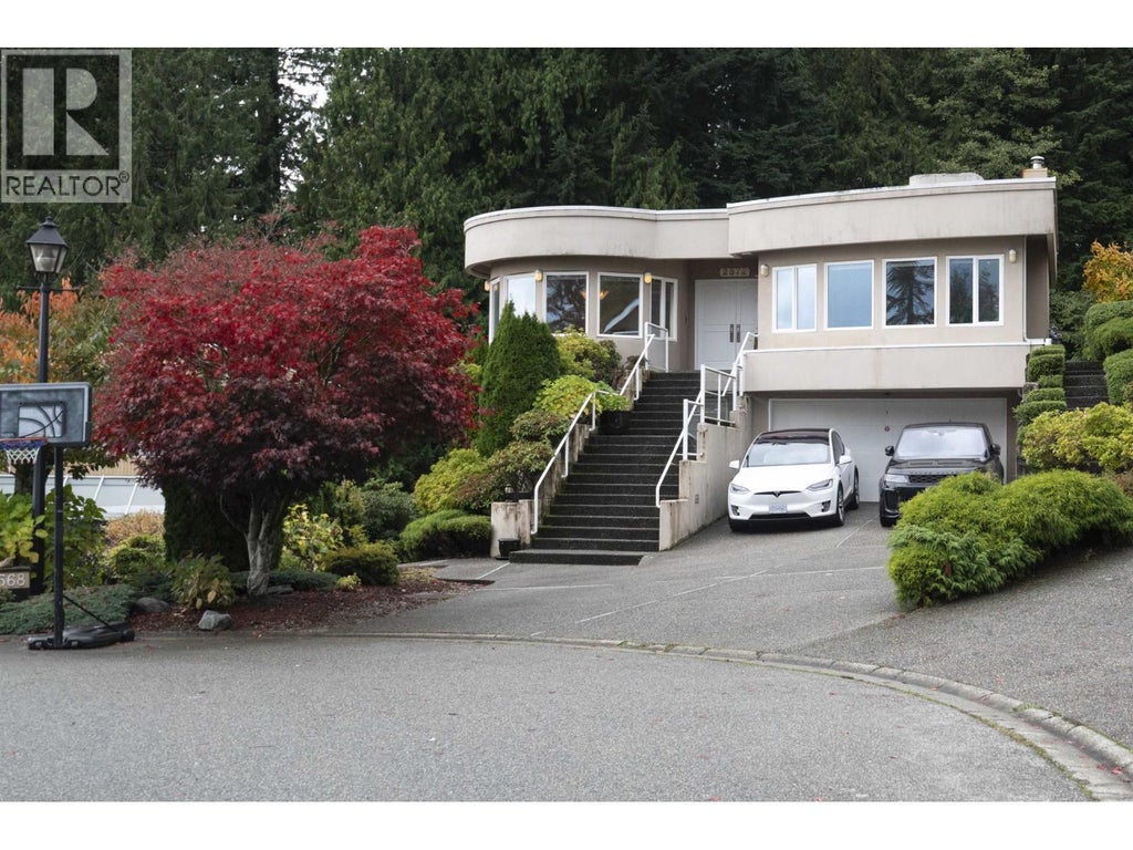 2572 Westhill Close, West Vancouver