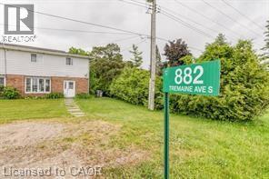 882 Tremaine Avenue, Listowel