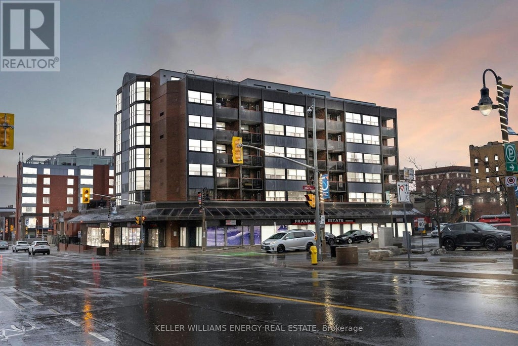 302 - 80 Athol Street E, Oshawa (central)