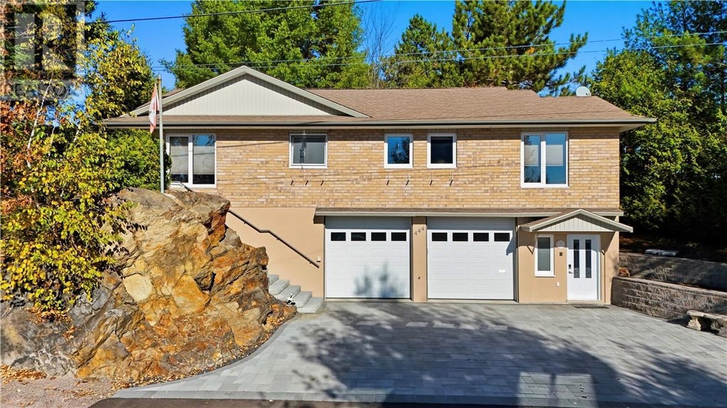 444 Street Charles Lake Road, Sudbury