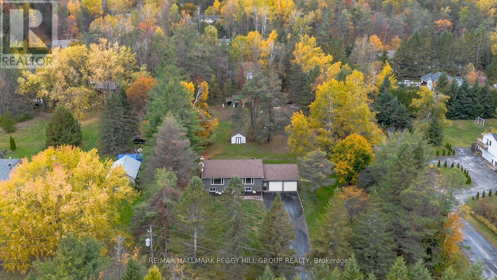 16 Hillview Crescent, Springwater