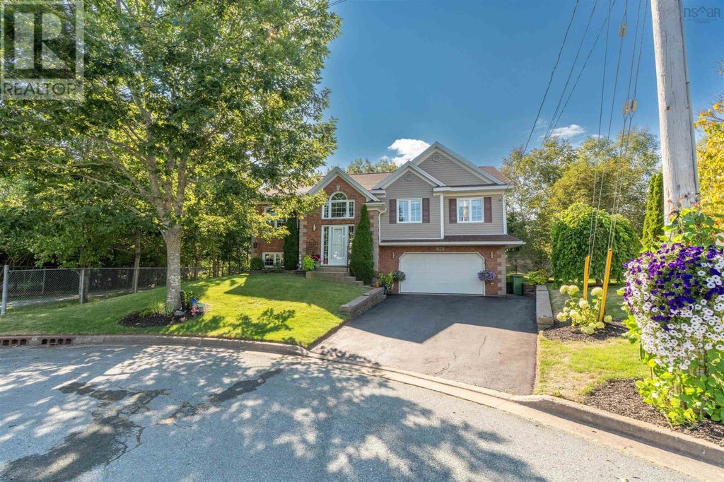 39 Hazelnut Court, Dartmouth
