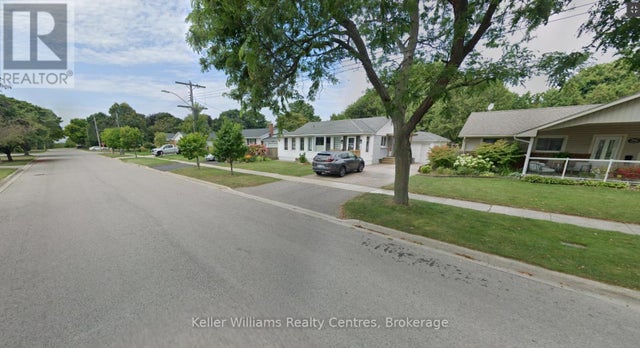 202 Bennett Street W, Goderich (goderich (town))