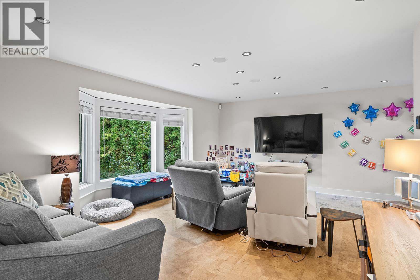 875 Coronado Crescent. Kelowna, British Columbia