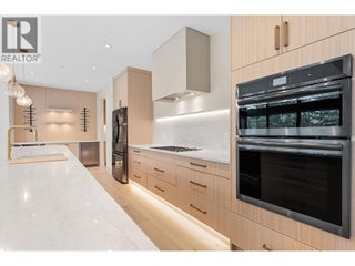 10313 Long Road. Lake Country, British Columbia