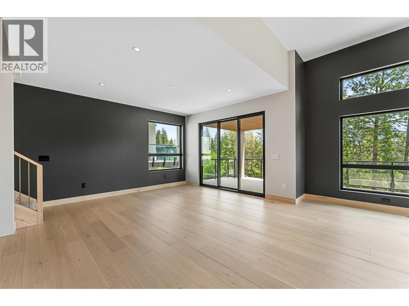 10313 Long Road. Lake Country, British Columbia