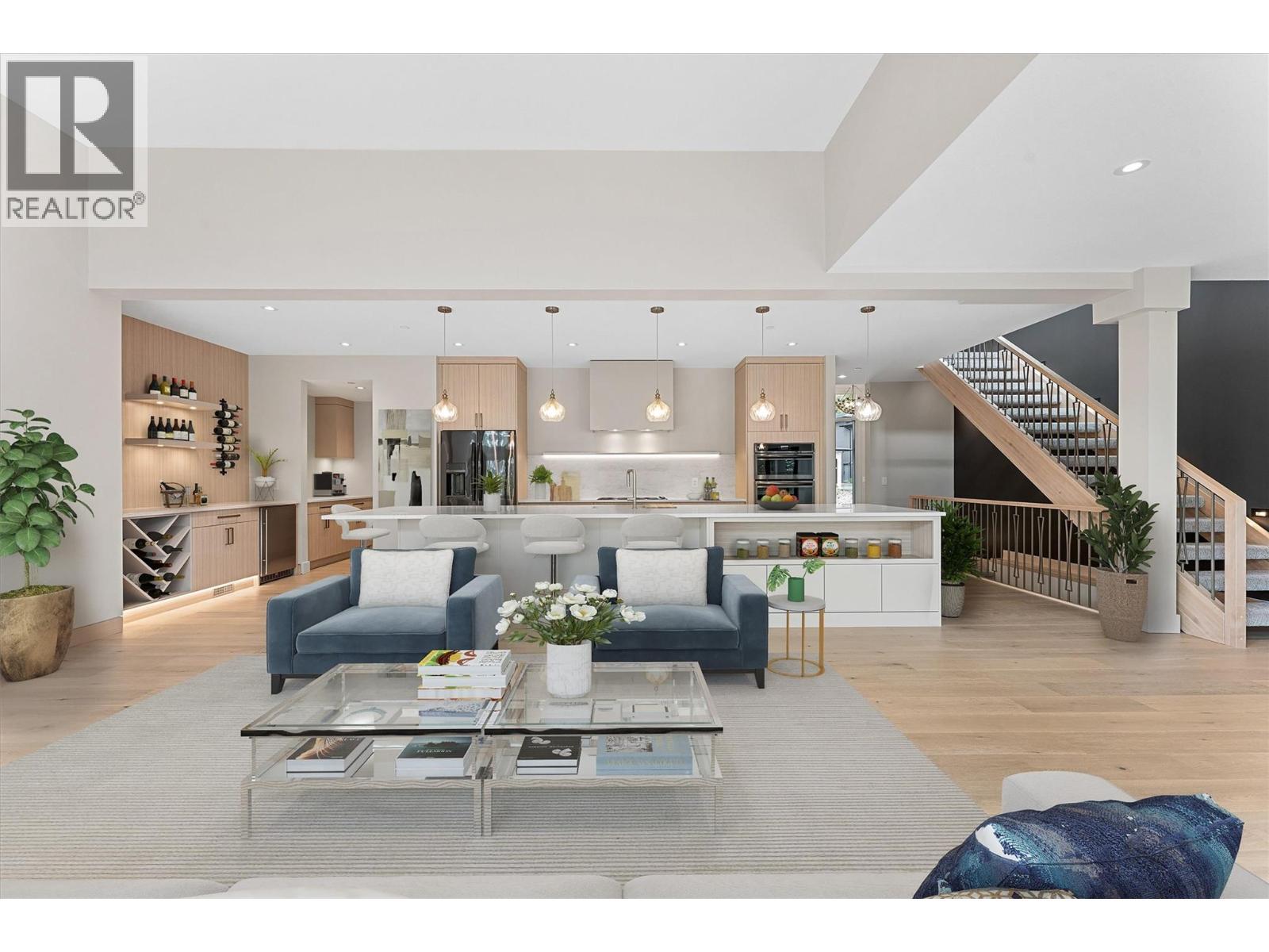 10313 Long Road. Lake Country, British Columbia