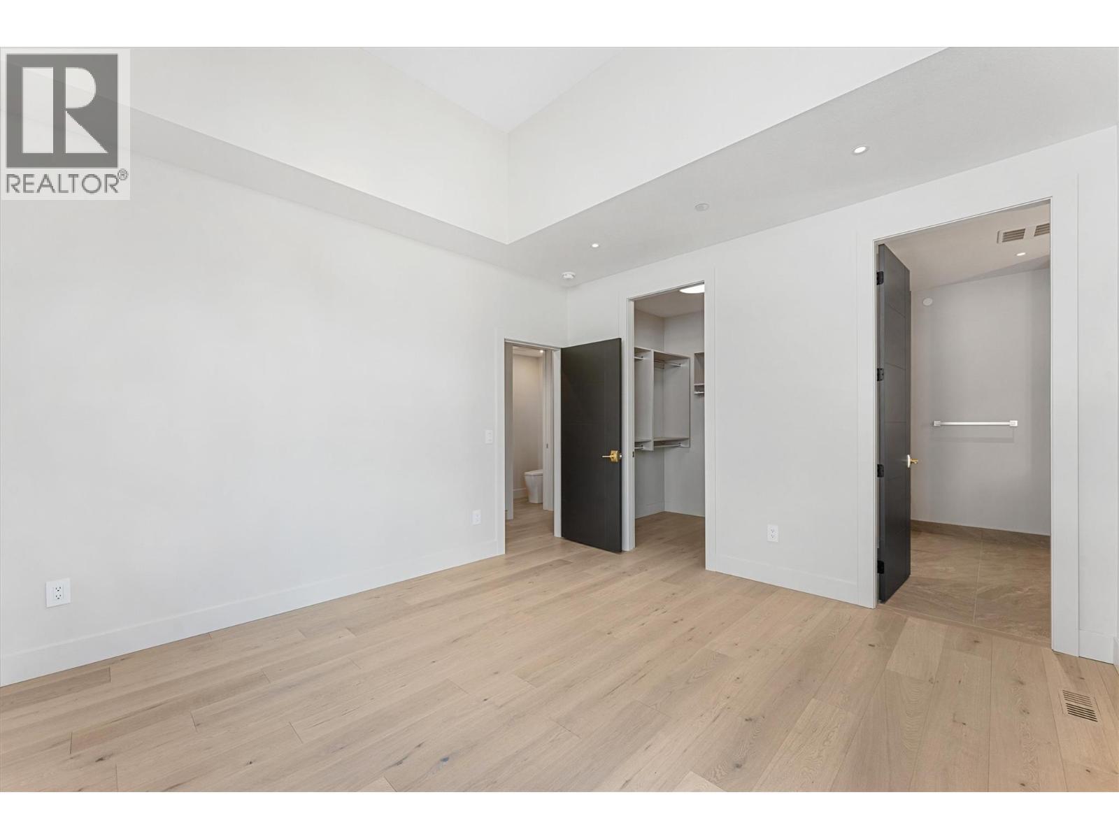 10313 Long Road. Lake Country, British Columbia