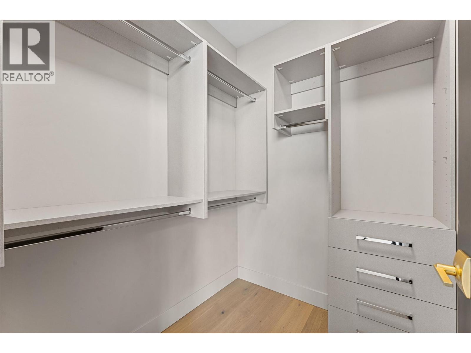 10313 Long Road. Lake Country, British Columbia