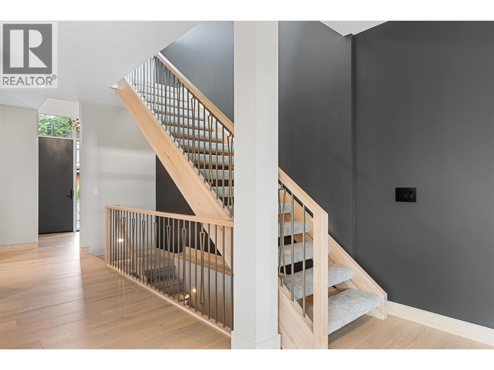 10313 Long Road. Lake Country, British Columbia