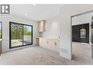 10313 Long Road. Lake Country, British Columbia