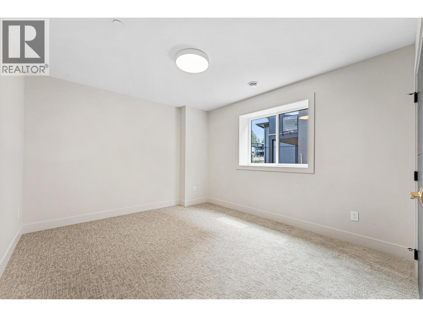 10313 Long Road. Lake Country, British Columbia