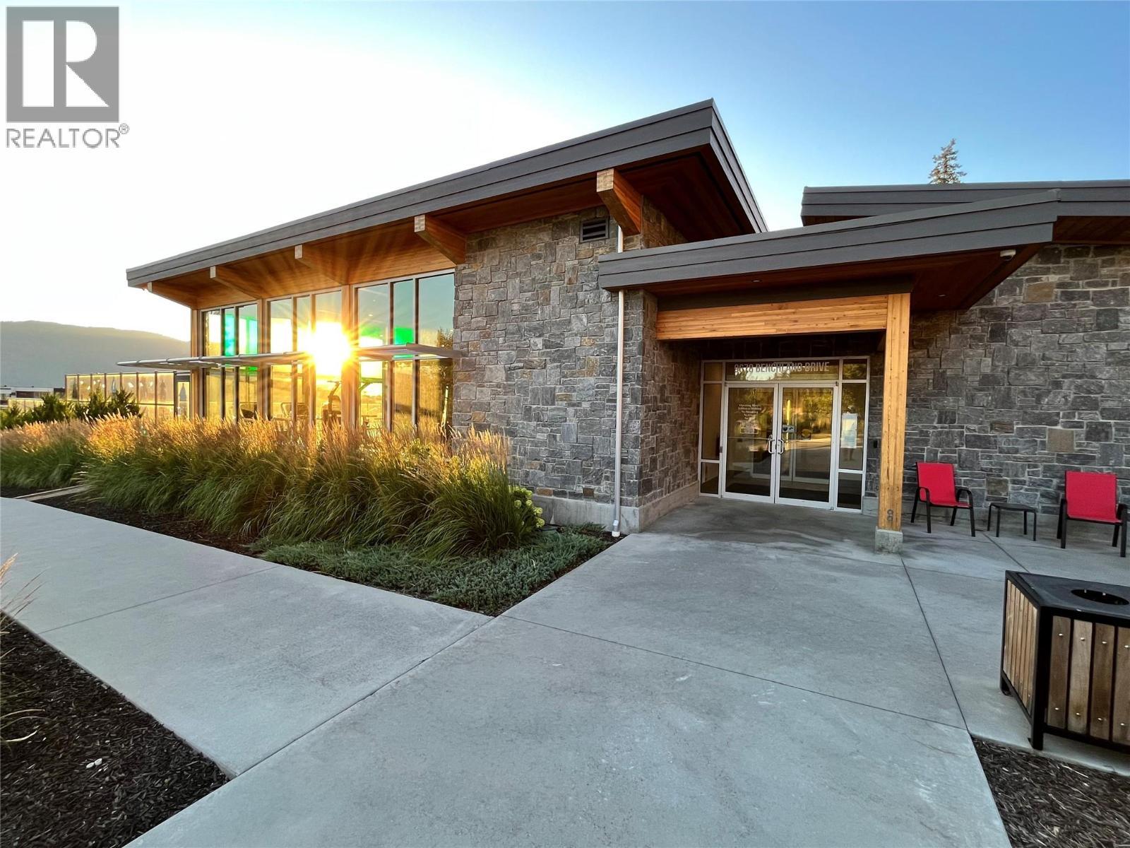 10313 Long Road. Lake Country, British Columbia