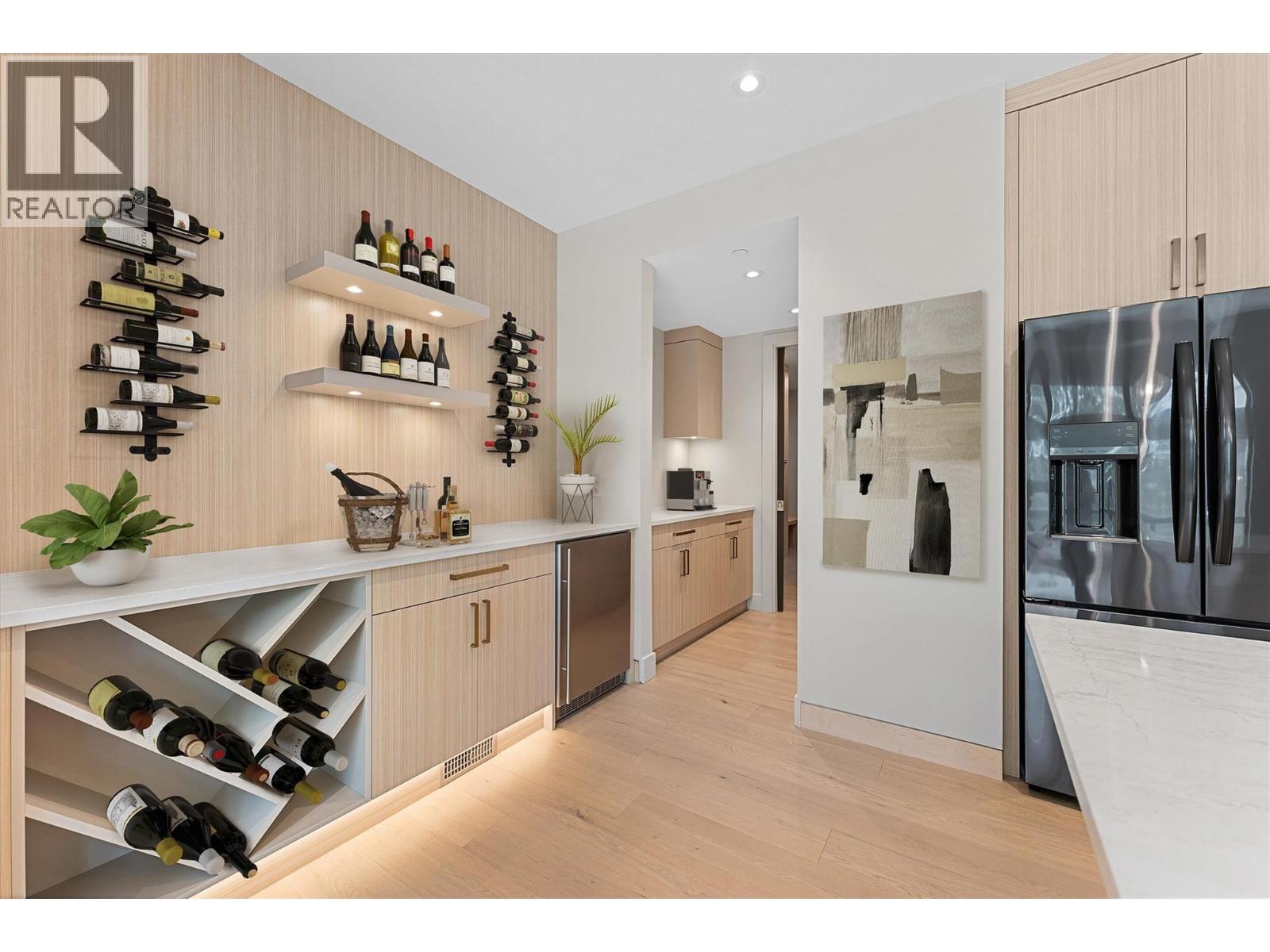 10313 Long Road. Lake Country, British Columbia