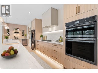 10313 Long Road. Lake Country, British Columbia