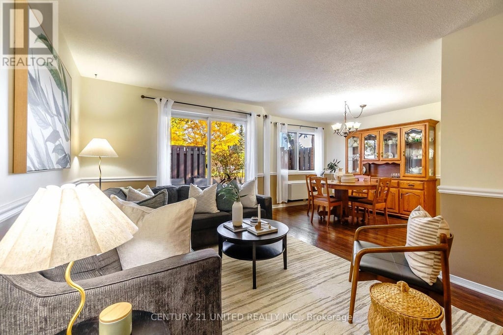 15 - 36 Champlain Crescent, Peterborough (northcrest Ward 5)