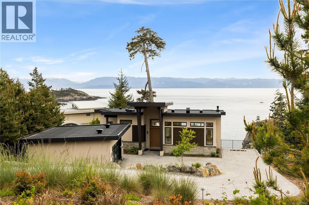 7510 Ocean Park Place, Sooke