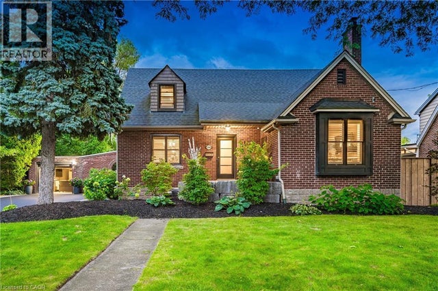 1390 Halifax Place, Burlington