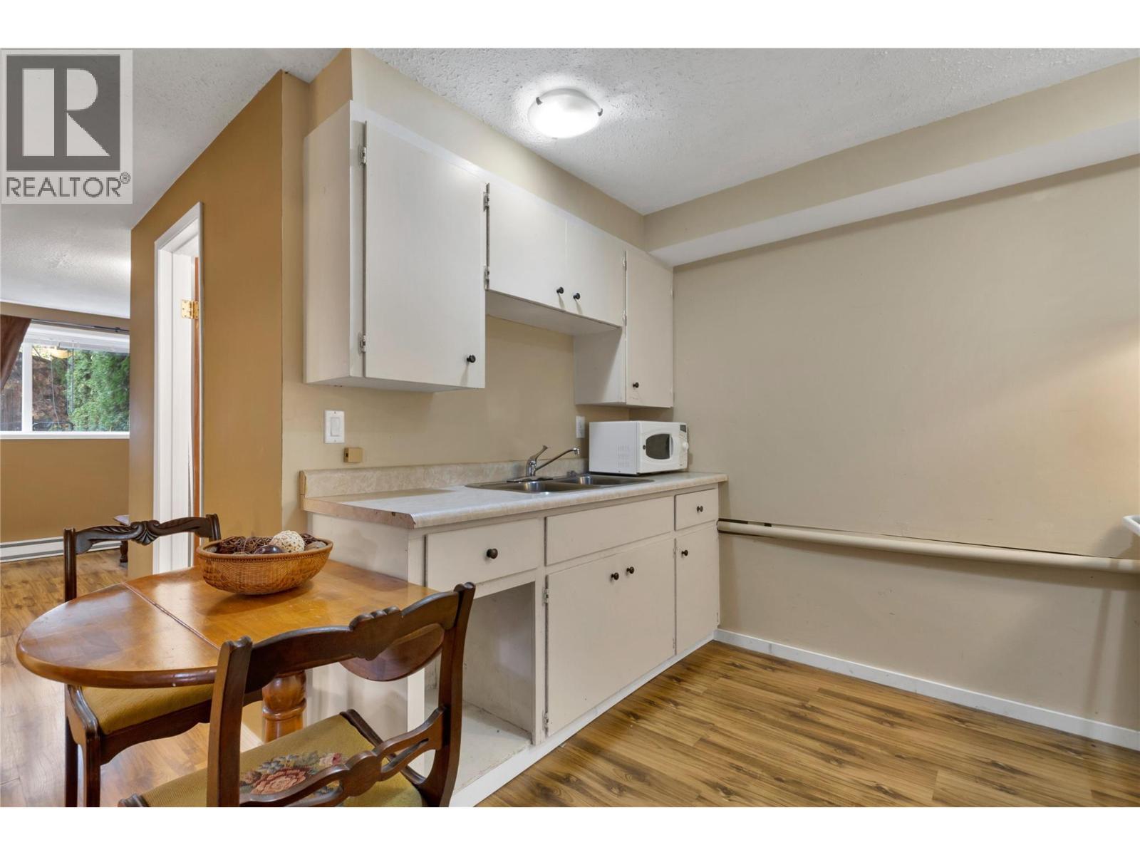 1711 41 Avenue. Vernon, British Columbia