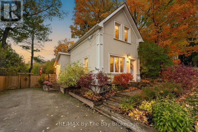 206 Centennial Drive, Midland