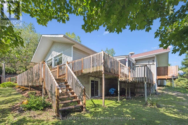 6127 First Line, Erin