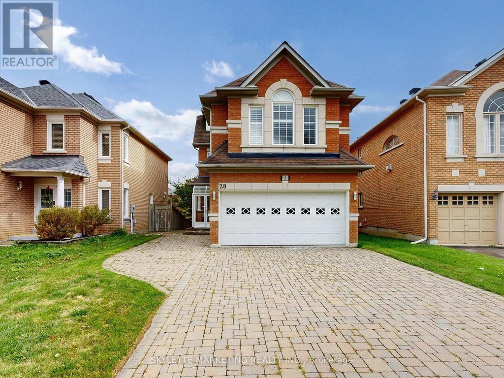 28 Garland Crescent, Richmond Hill (rouge Woods)