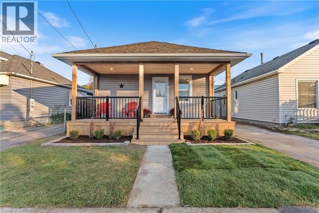 25 Dundee Street, Brantford