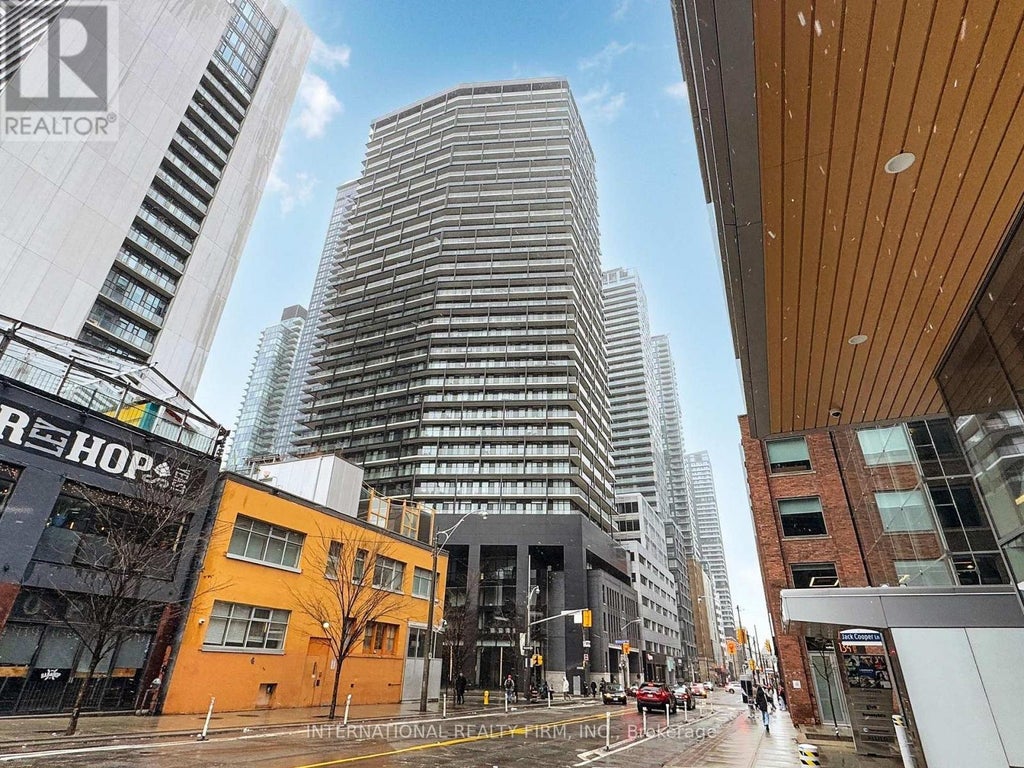 1712 - 125 Peter Street, Toronto (waterfront Communities)