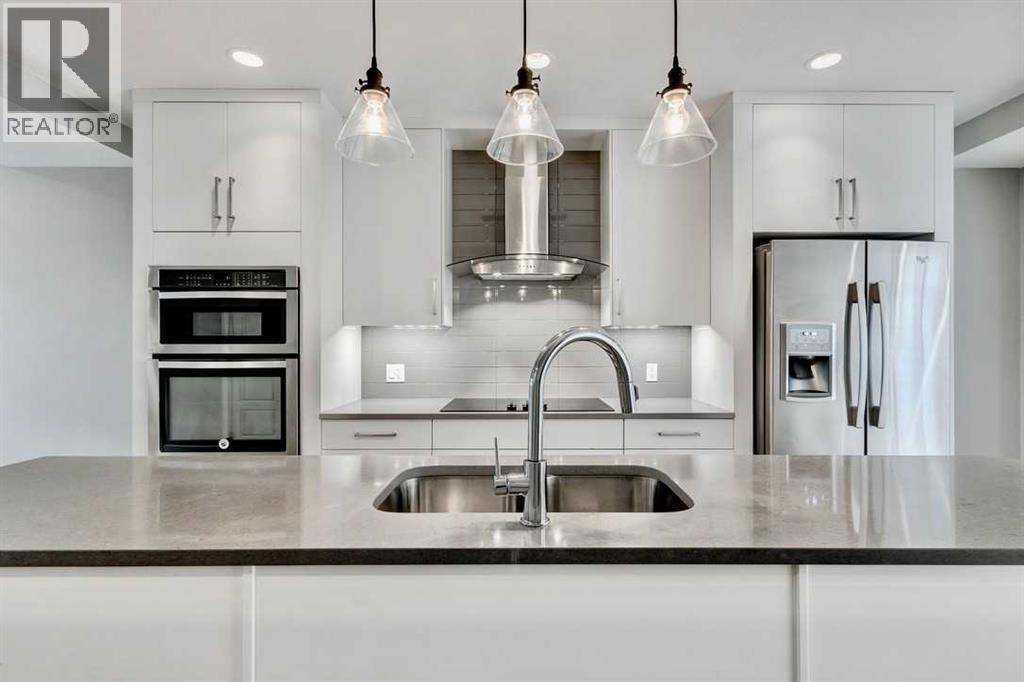 208, 2717 17 Street Sw, Calgary