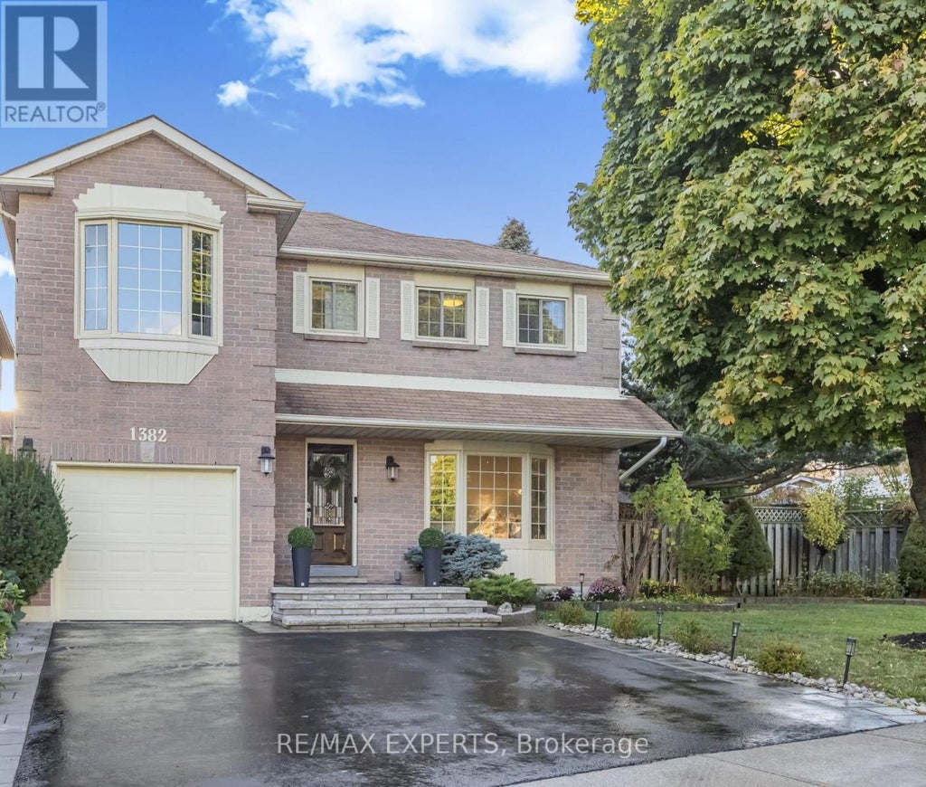 1382 Hazel Mccleary Drive, Oakville (cv Clearview)
