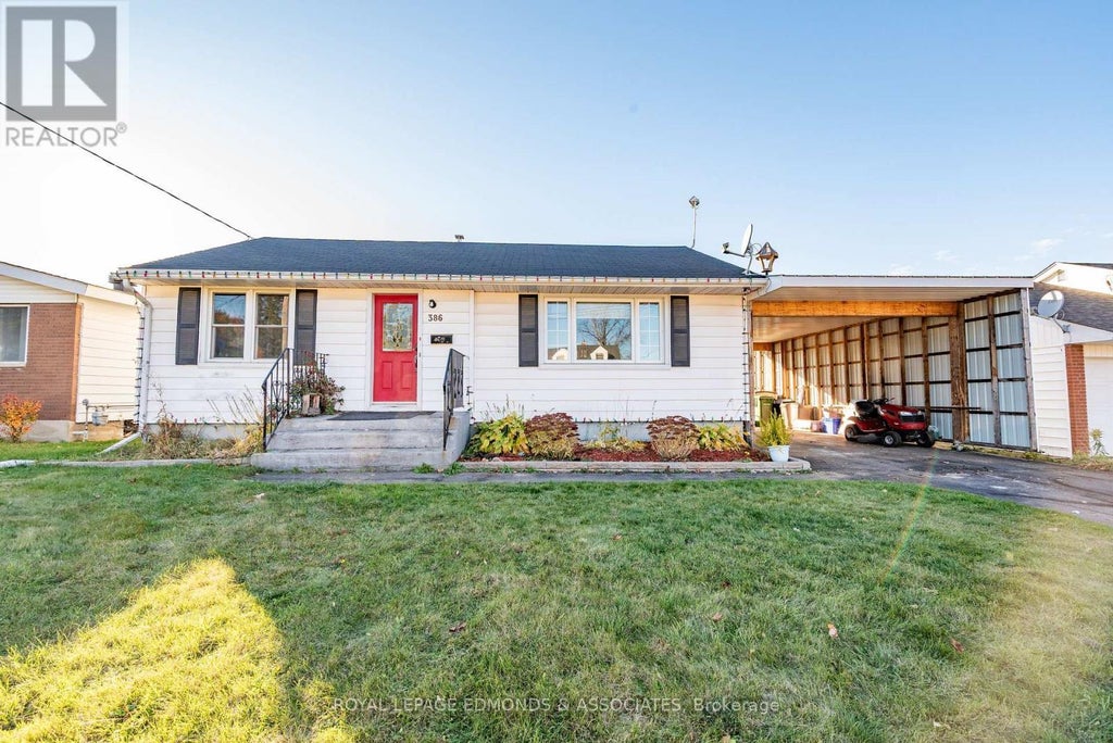 386 Fraser Street, Pembroke