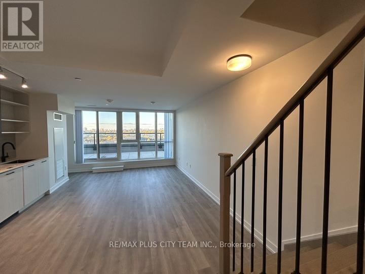 718 - 2300 St Clair Avenue, Toronto (junction Area)