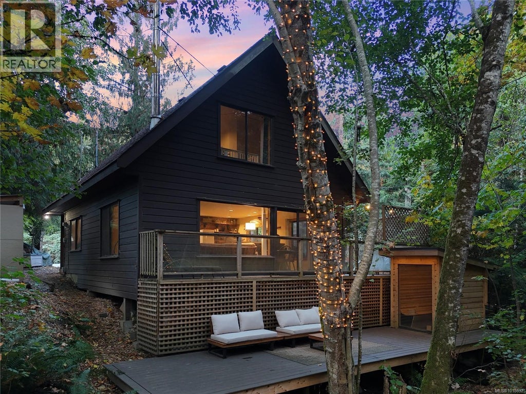 338 Walkers Hook Road, Salt Spring
