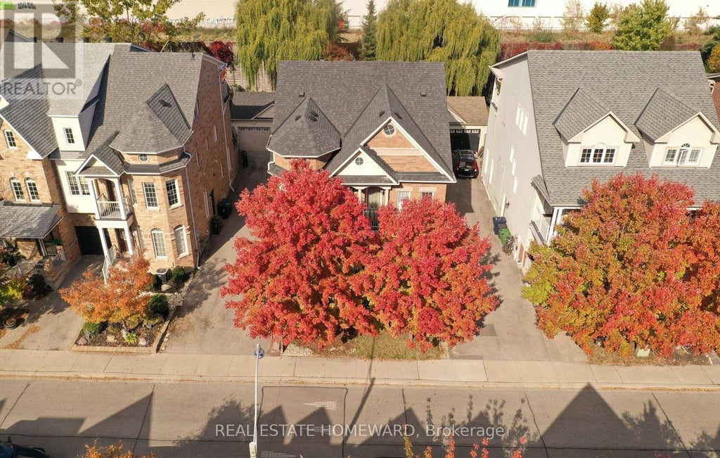 76 Whistle Post Street, Toronto (east End-Danforth)