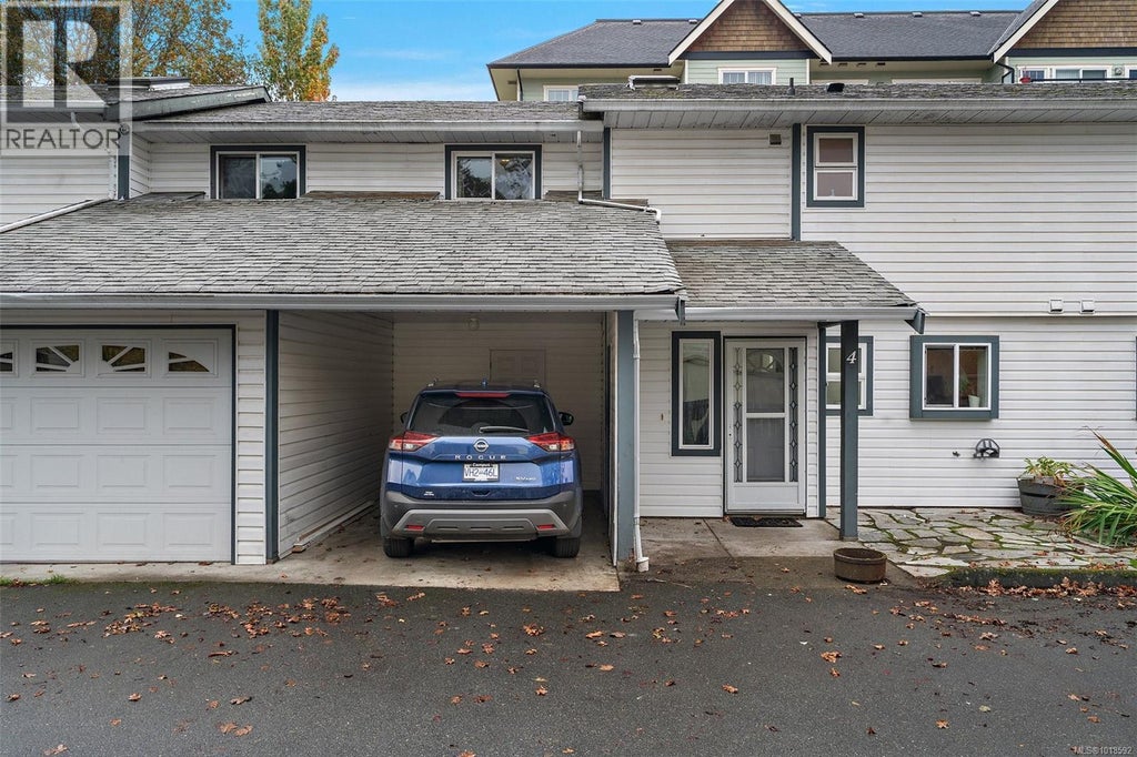 4 2871 Peatt Road, Langford