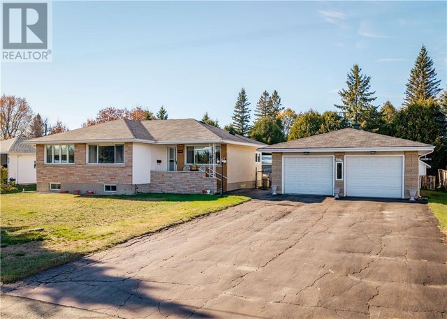 3673 Clarence Street, Val Caron
