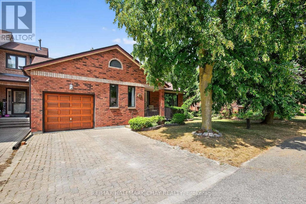 33 Parkette Drive, New Tecumseth