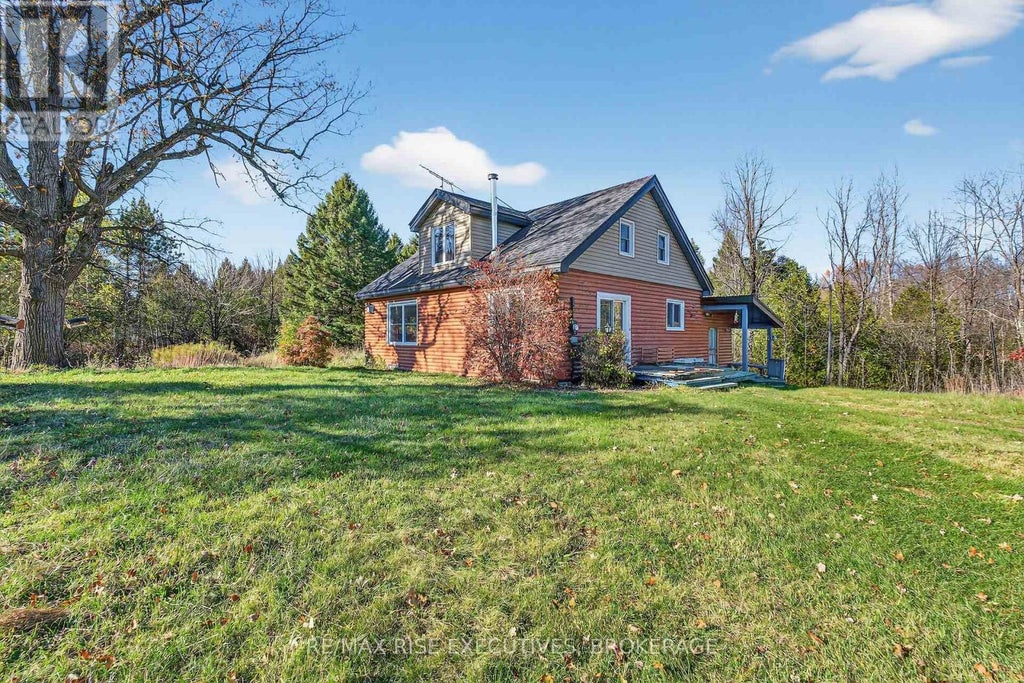 3185 Thousand Acre Road, Rideau Lakes