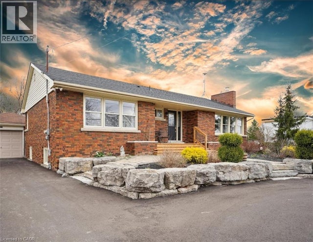 5117 Canborough Road, Wellandport