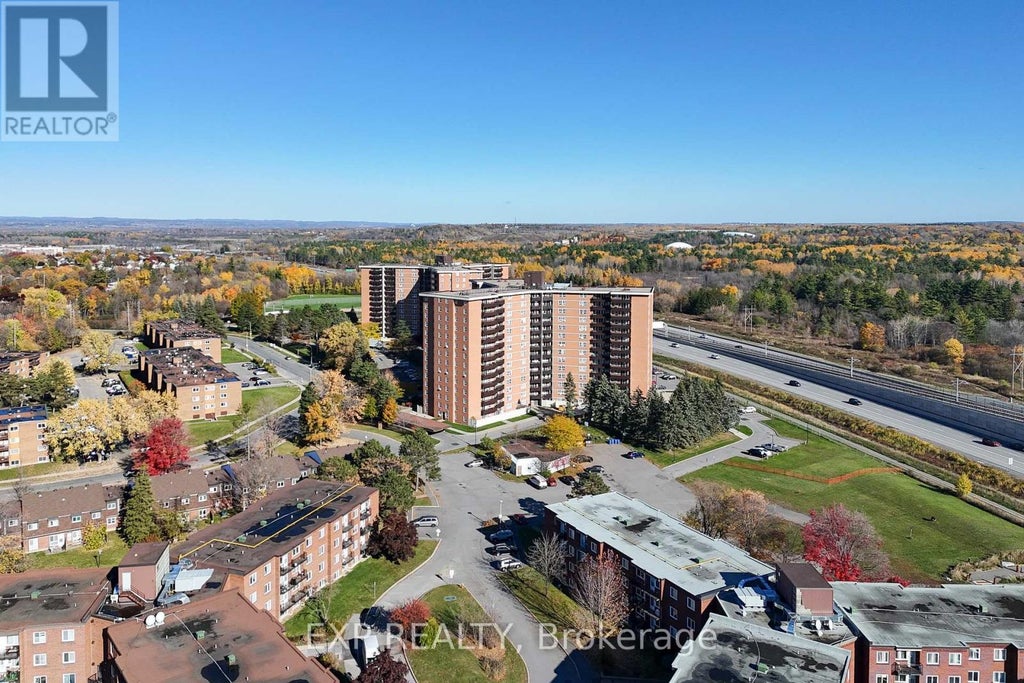 415 - 2000 Jasmine Crescent, Ottawa