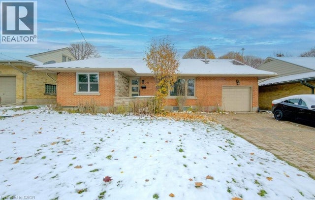 248 Dumfries Avenue, Kitchener