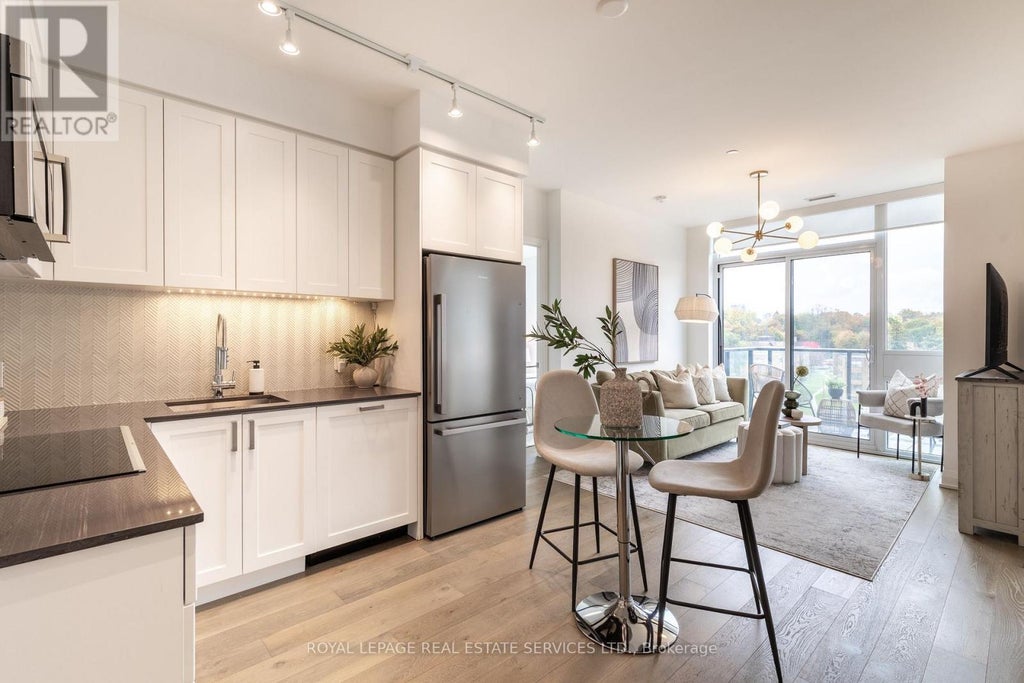 617 - 293 The Kingsway, Toronto (edenbridge-Humber Valley)