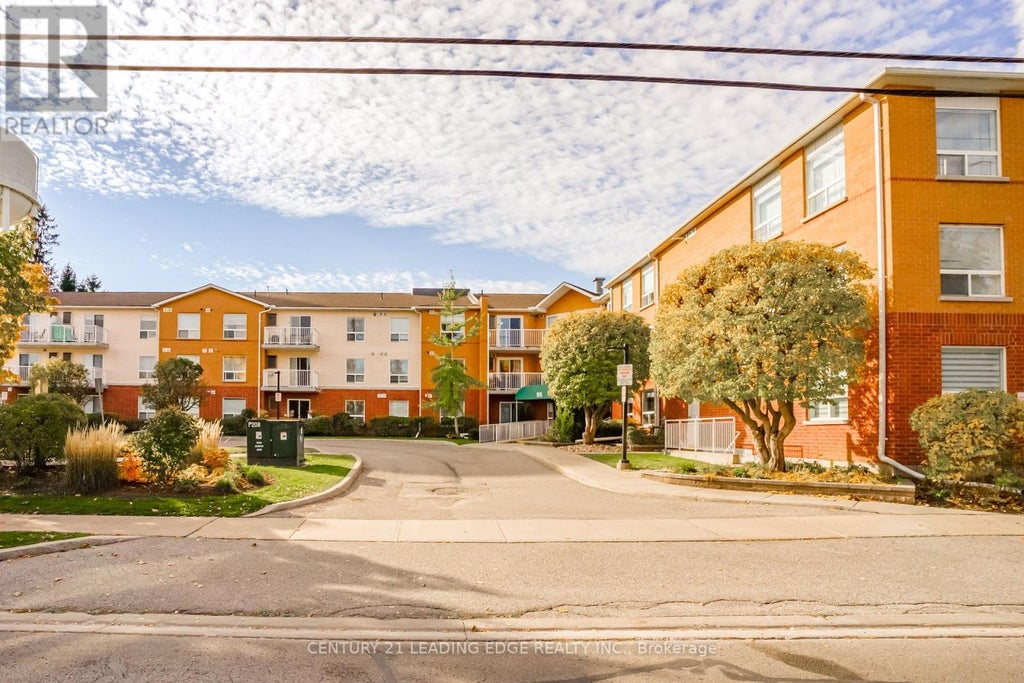 301 - 95 Wellington Street W, Clarington (bowmanville)