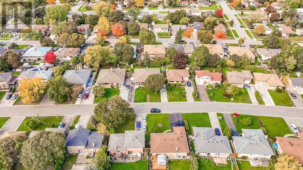 57 Alderbury Crescent, Brampton (avondale)