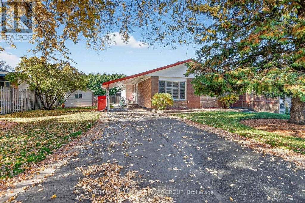 838 Balsam Drive, Ottawa