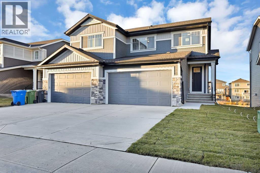 537 Chelsea Gardens, Chestermere