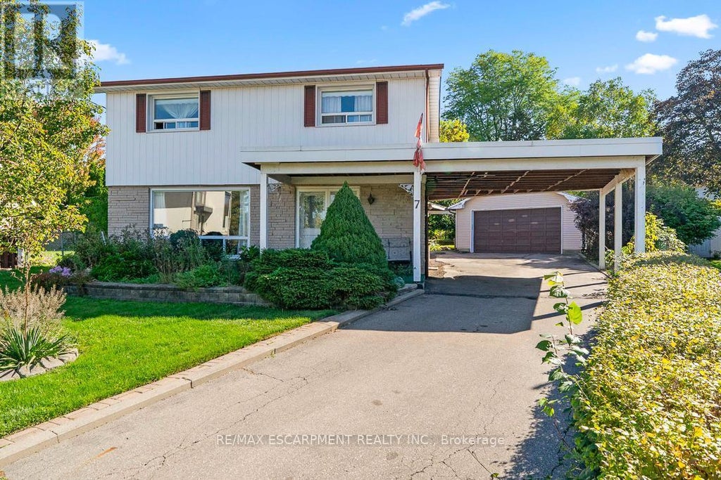 7 Delverton Place, Toronto (don Valley Village)