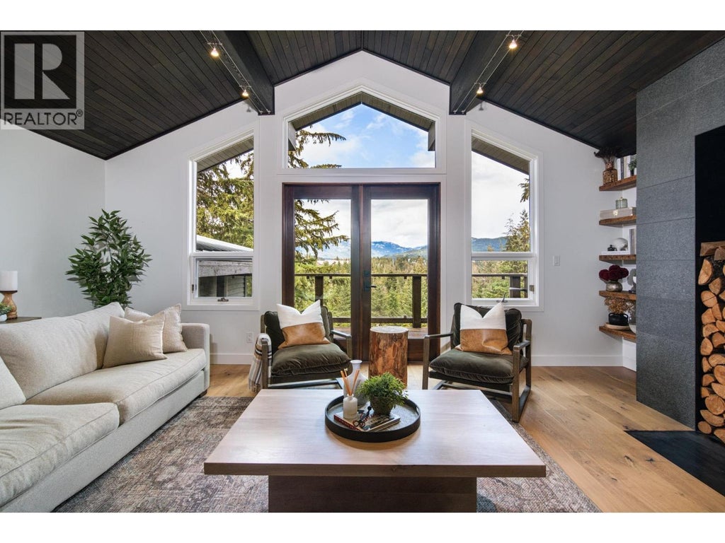 3369 Panorama Ridge, Whistler