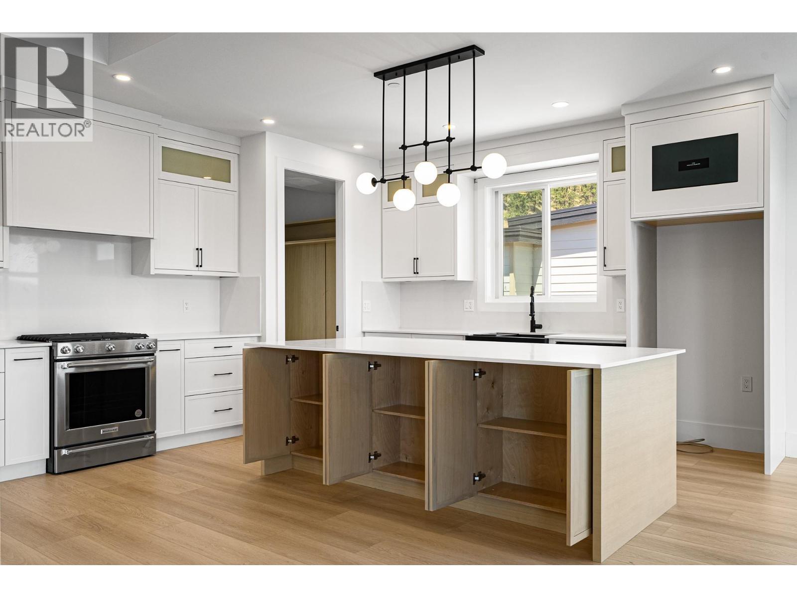 8928 Tavistock Road. Vernon, British Columbia